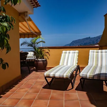 Cozy In Playa De La Arena